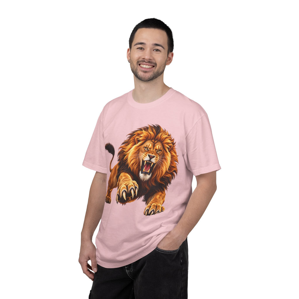 Roaring Lion Graphic T-Shirt — Bold Vintage Animal Tee