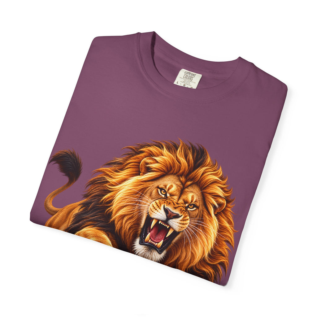 Roaring Lion Graphic T-Shirt — Bold Vintage Animal Tee