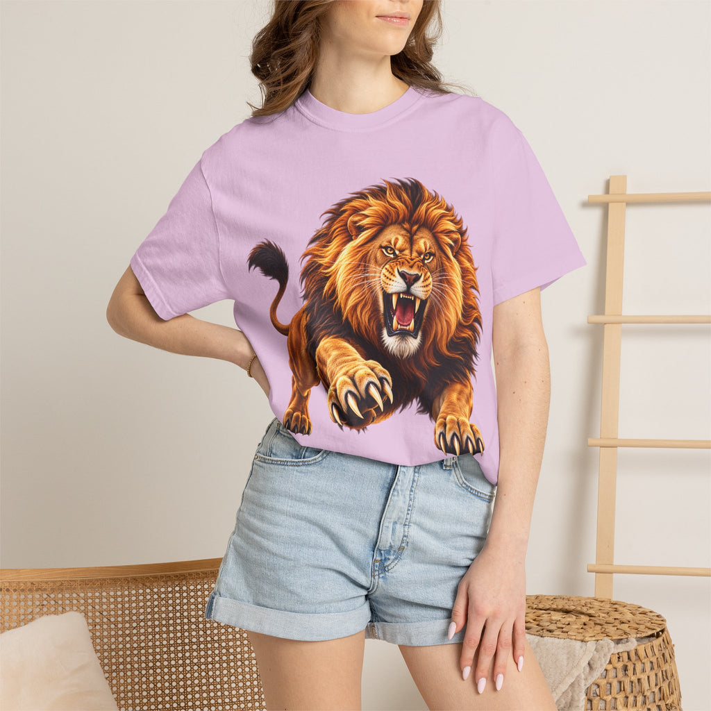 Roaring Lion Graphic T-Shirt — Bold Vintage Animal Tee