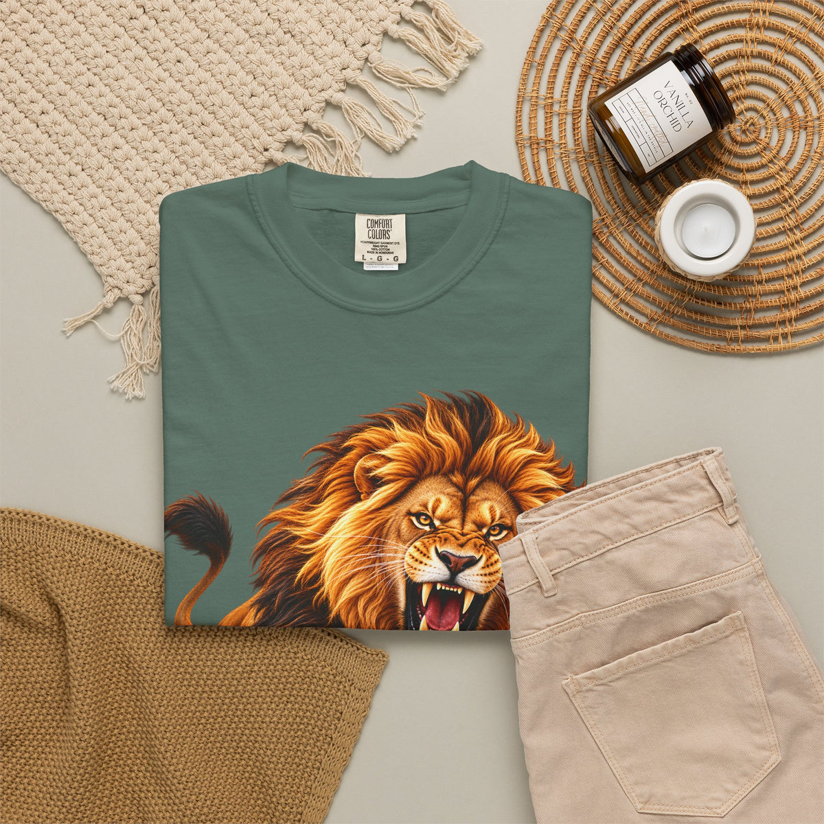 Roaring Lion Graphic T-Shirt — Bold Vintage Animal Tee