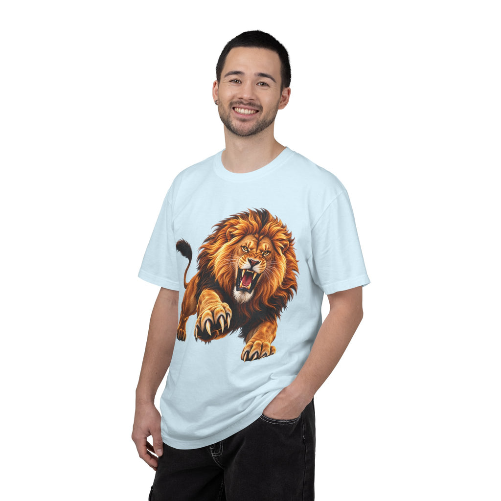 Roaring Lion Graphic T-Shirt — Bold Vintage Animal Tee