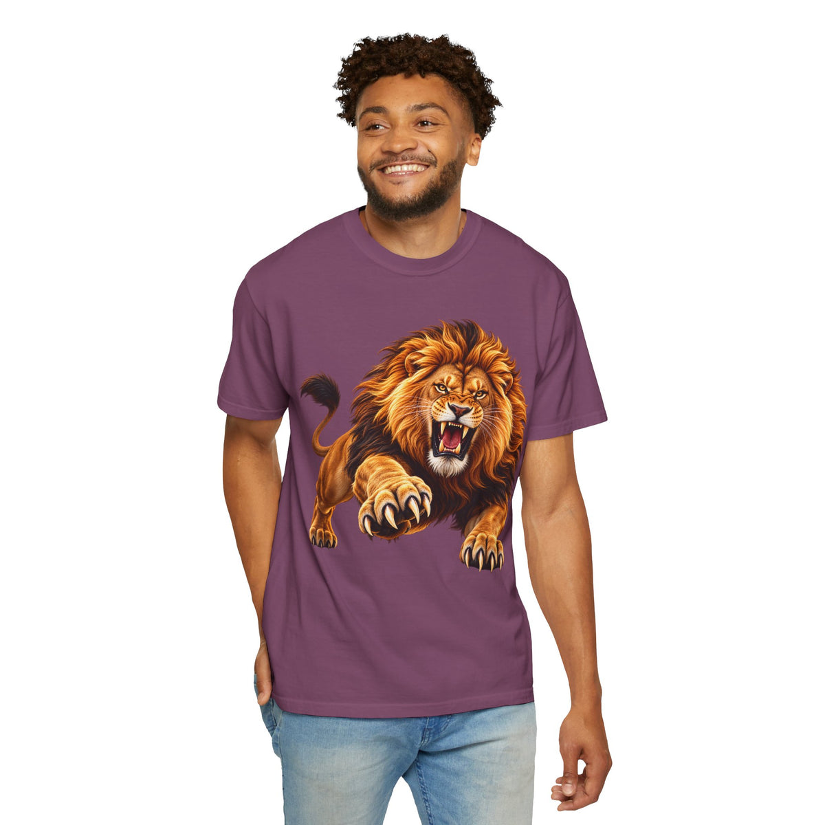 Roaring Lion Graphic T-Shirt — Bold Vintage Animal Tee