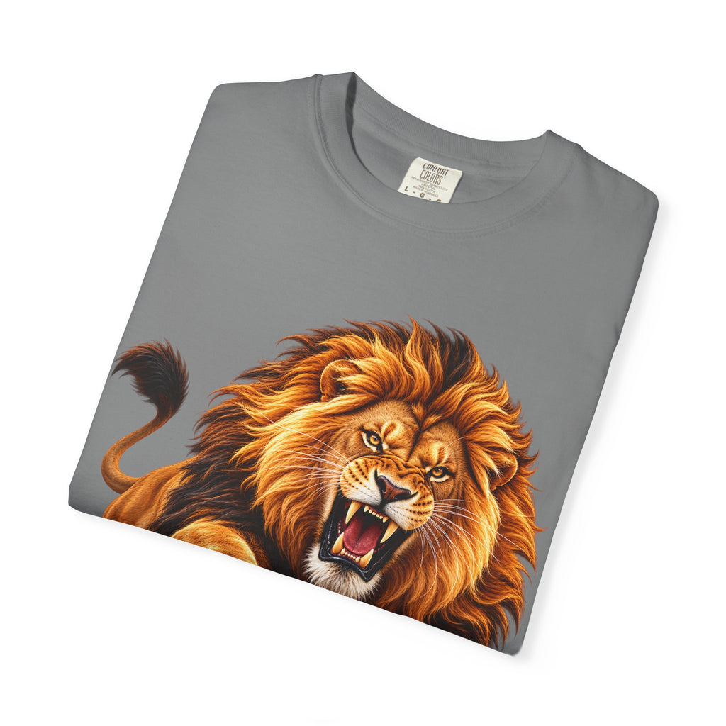 Roaring Lion Graphic T-Shirt — Bold Vintage Animal Tee