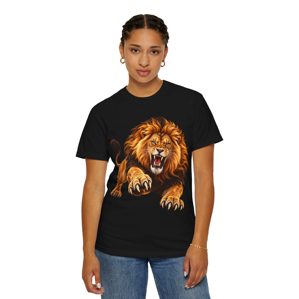 Roaring Lion Graphic T-Shirt — Bold Vintage Animal Tee