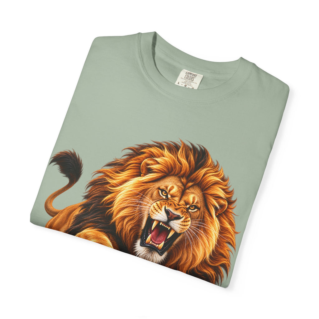 Roaring Lion Graphic T-Shirt — Bold Vintage Animal Tee